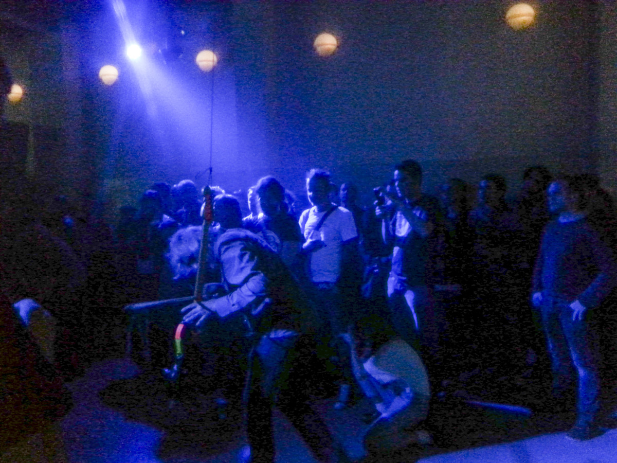 Romantso_Bar_Athens_Inside_Lee_Ranaldo_Concert3