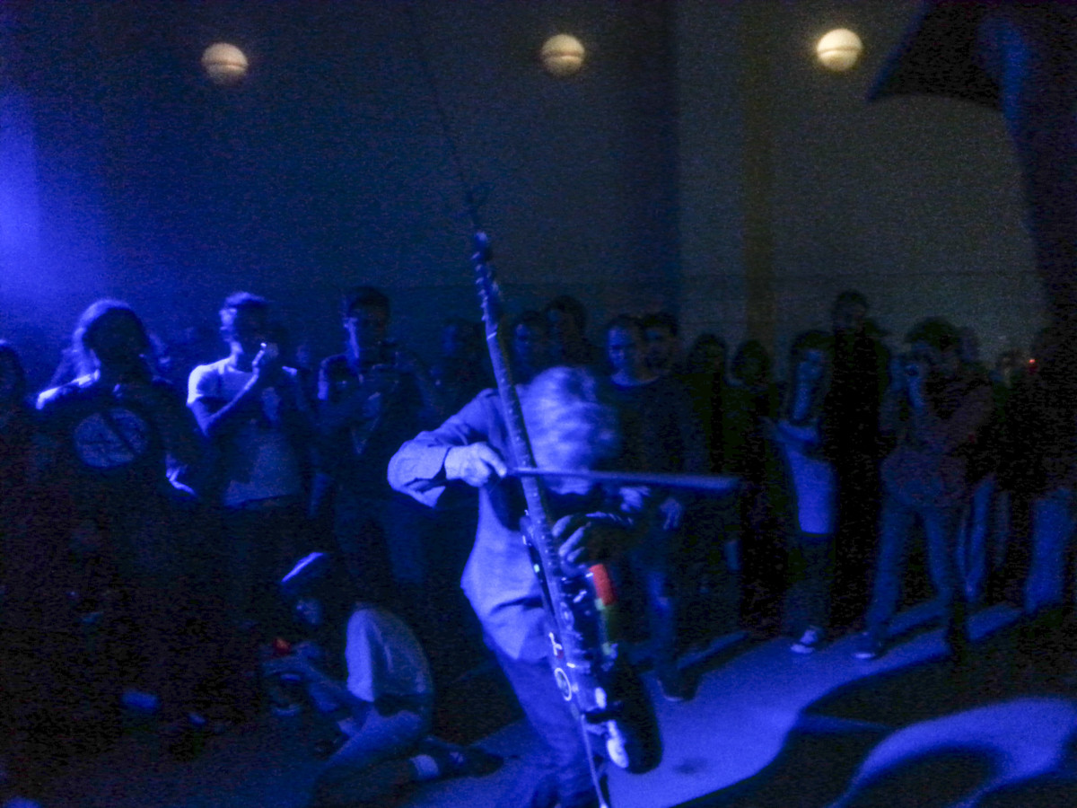 Romantso_Bar_Athens_Inside_Lee_Ranaldo_Concert4