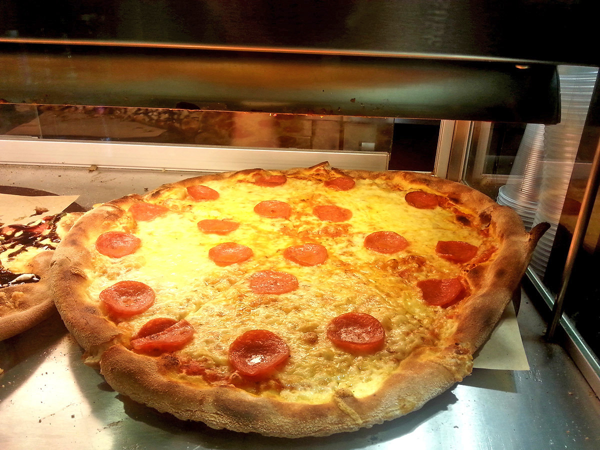 Funkys_Pizza_DownTown_Chania-greece