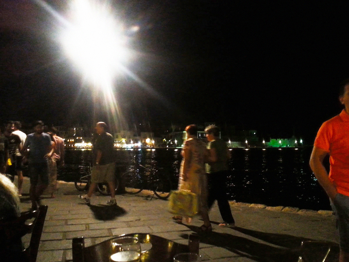 Monastiri_Restaurant_Tavern_Old_Port_Chania-night-walk