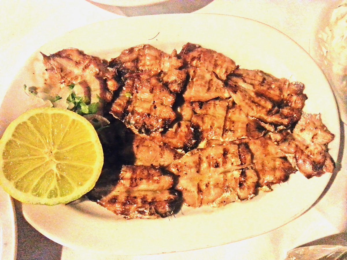 Nicolas_Tavern_Fish_Nea_Chora_Chania-lemon-greece