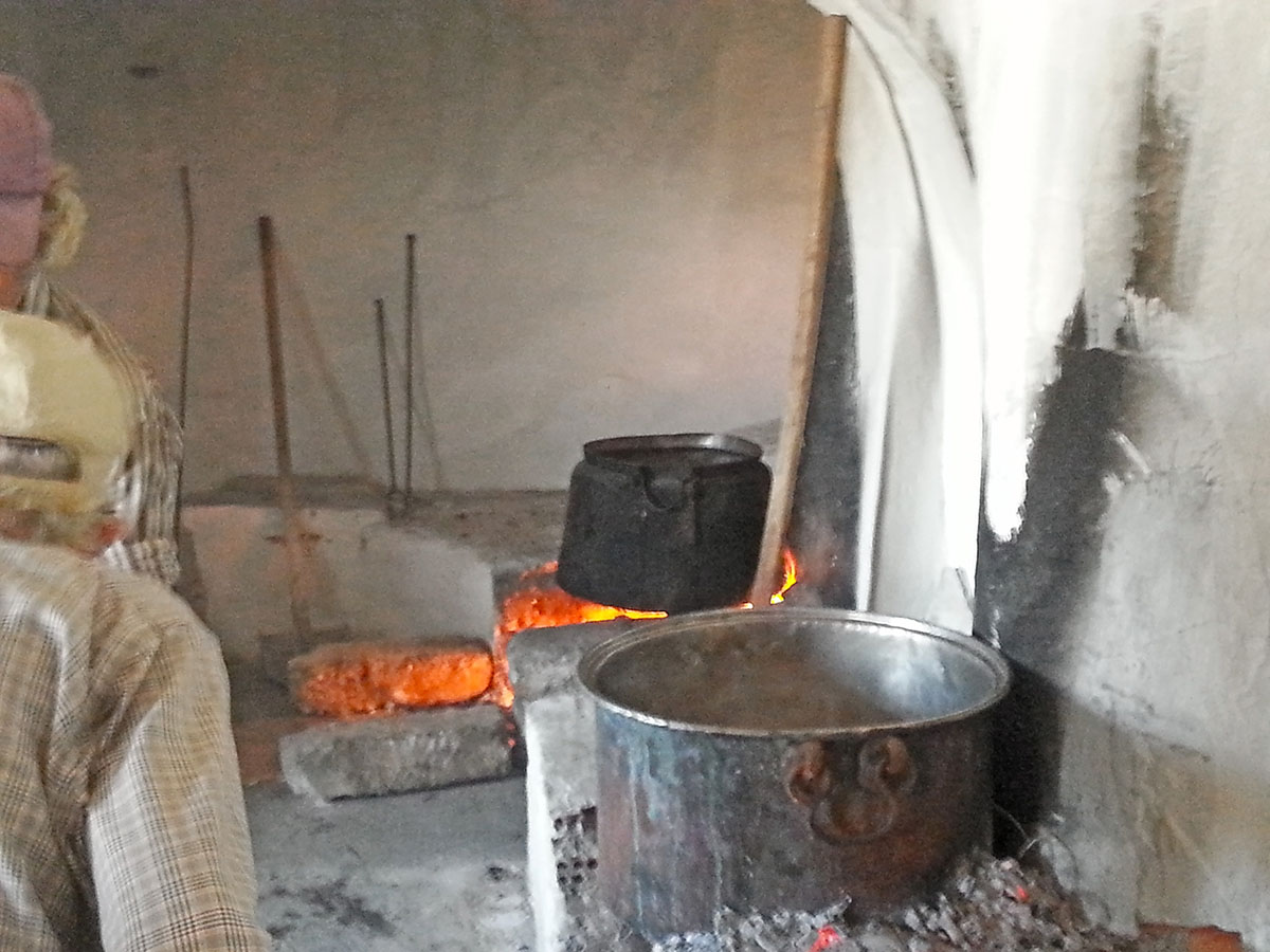amorgos-cyclades-island-endless-blue-greece-summer-vacation-Panigiri-kitchen-End-of Festival Fest