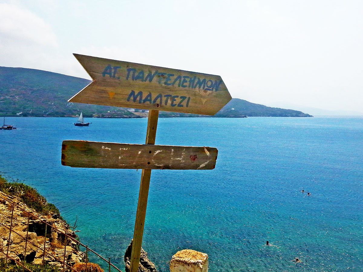 amorgos-cyclades-island-endless-blue-greece-summer-vacation-katapola-Beach-in-Xilokeratidi-swimming
