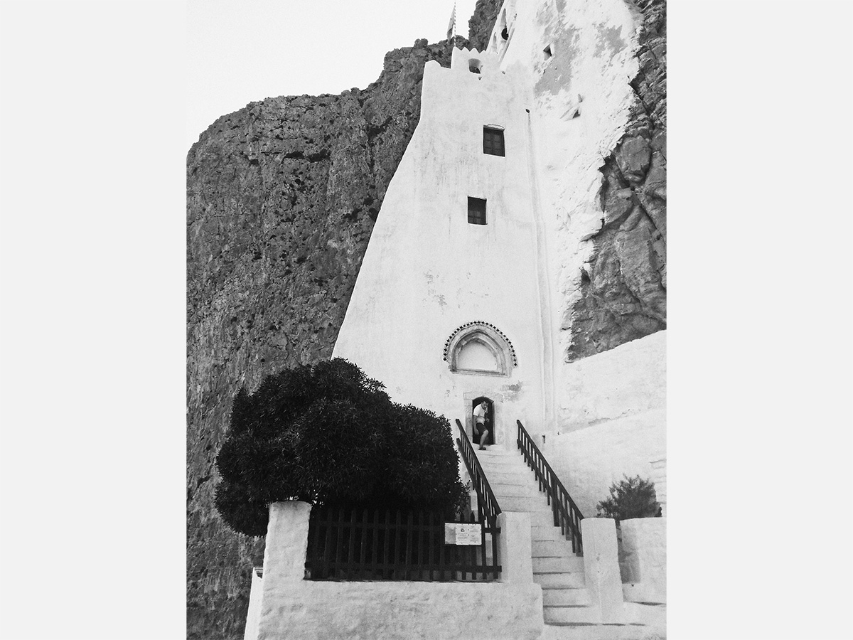 amorgos-cyclades-island-endless-blue-greece-summer-vacation-the-Monastery