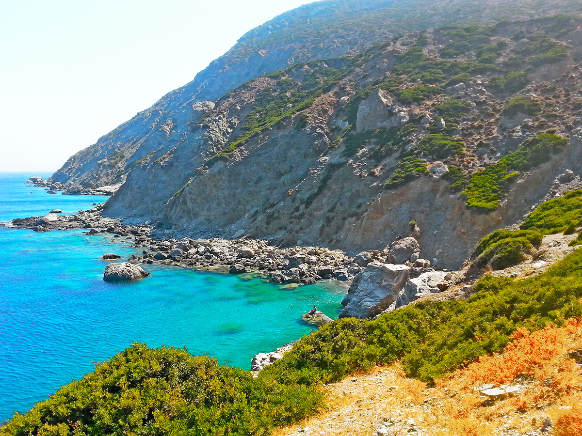 amorgos-island-endless-blue-greece-summer-vacation-Agia-Anna-Beach-holidays
