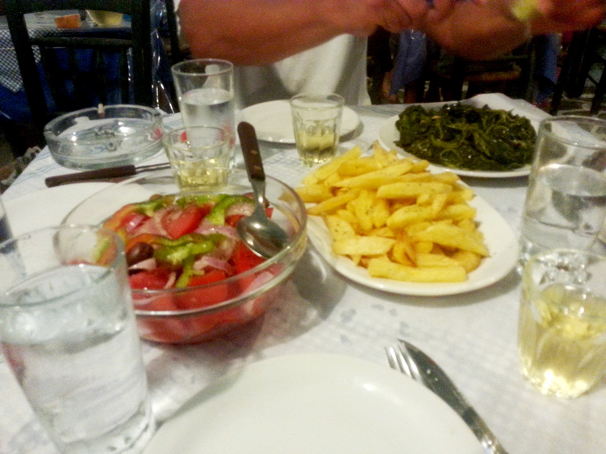 amorgos-island-endless-blue-greece-summer-vacation-Asteria-dinner