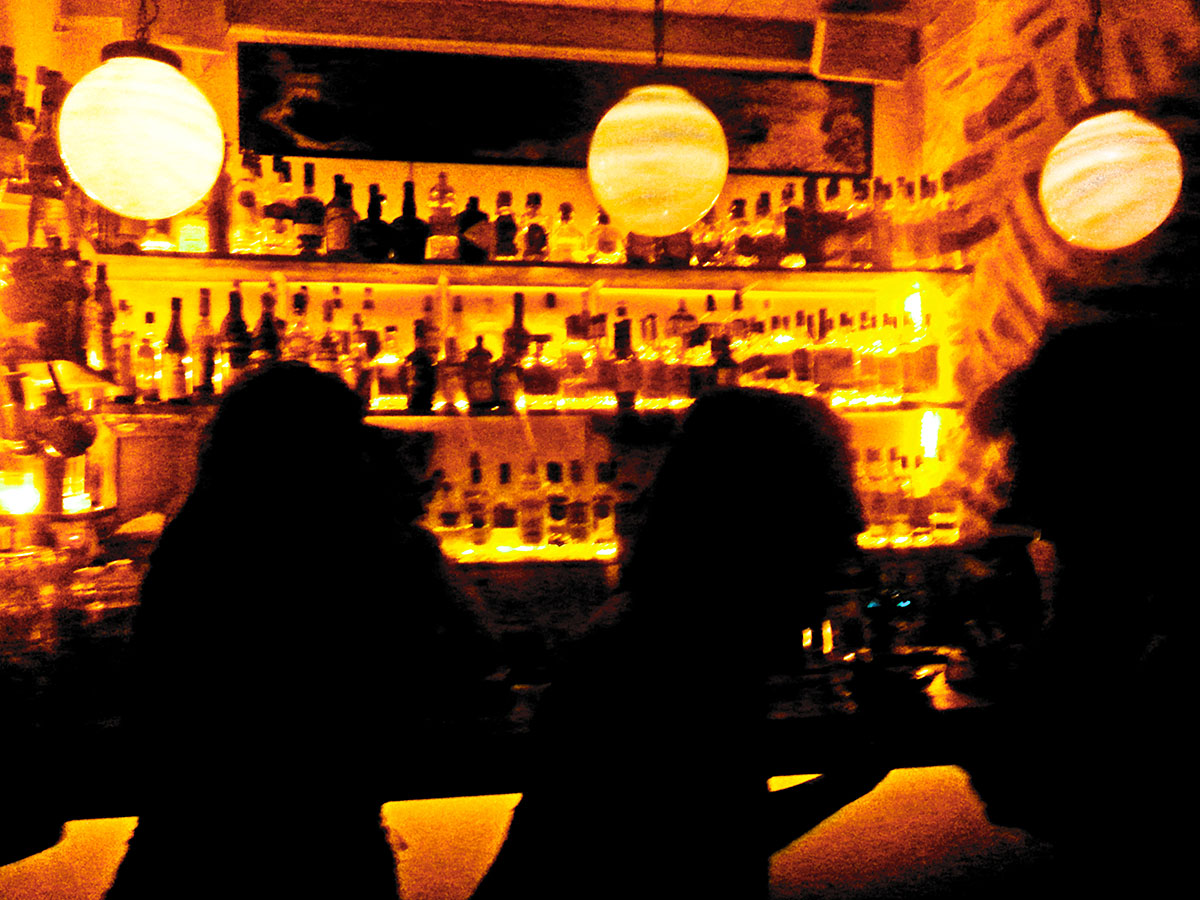 amorgos-island-endless-blue-greece-summer-vacation-Giasemi Bar