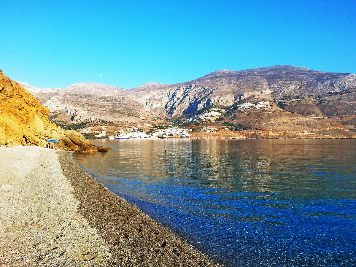 amorgos-island-endless-blue-greece-summer-vacation-Levrossos-holidays