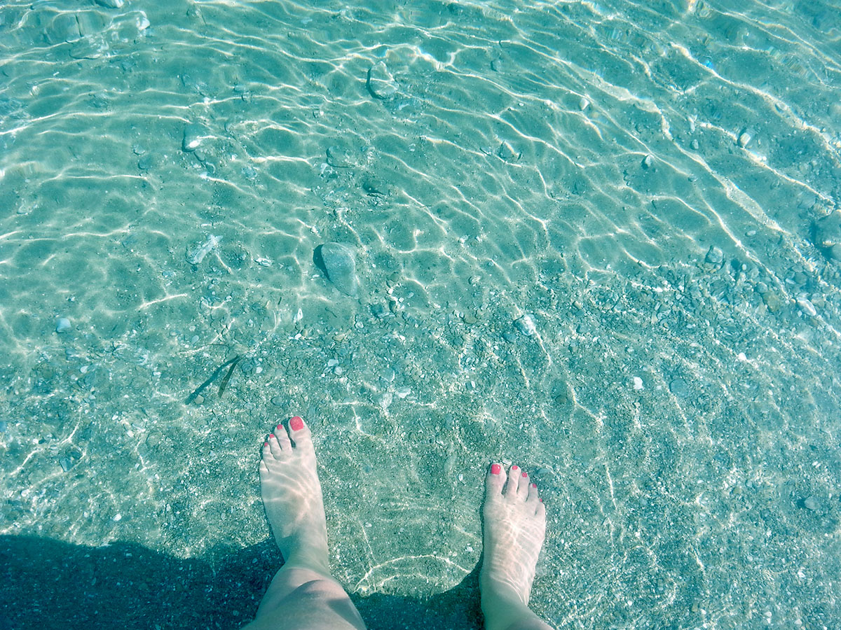amorgos-island-endless-blue-greece-summer-vacation-Levrossos-reflection