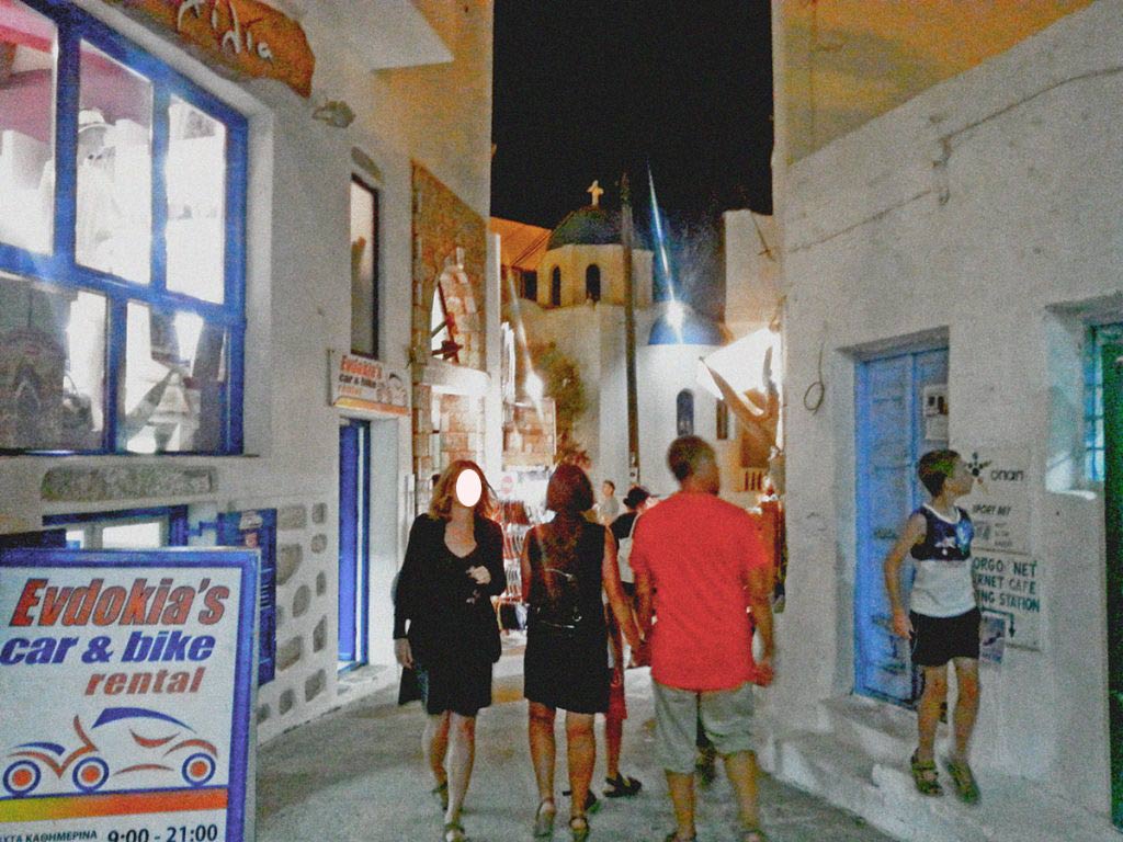 amorgos-island-endless-blue-greece-alleys-summer-vacation